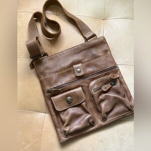 ROOTS Canada Venetian Villager Crossbody 100% Genuine Leather Brown